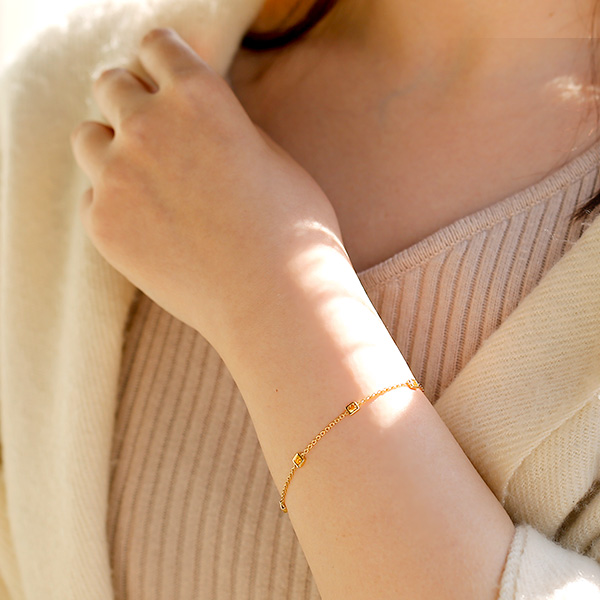 チー　イエローダイヤブレスレット✨ テニスブレスレットフルエタニティーダイヤモンド1.00カラットK18