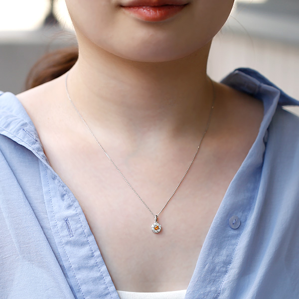 オレンジダイヤモンド ネックレス 0.178ct I1-FANCY VIVID YELLOWISH ORANGE 脇石0.28ct(Total)  プラチナ 中央宝石研究所 ソーティング付 【R】｜ダイヤモンドネックレス・ダイヤピアス【エメットジュリー】｜ダイヤモンド通販｜ダイヤモンドネックレス・ ダイヤピアス 