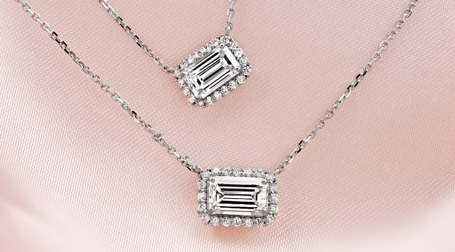 ダイヤモンド ネックレス 一粒 0.5ct E VS1 エメラルドカット プラチナ 中央宝石研究所 ソーティング付 取り巻き ヘイロー【R】｜ ダイヤモンドネックレス・ダイヤピアス【エメットジュリー】｜ダイヤモンド通販｜ダイヤモンドネックレス・ダイヤピアス 
