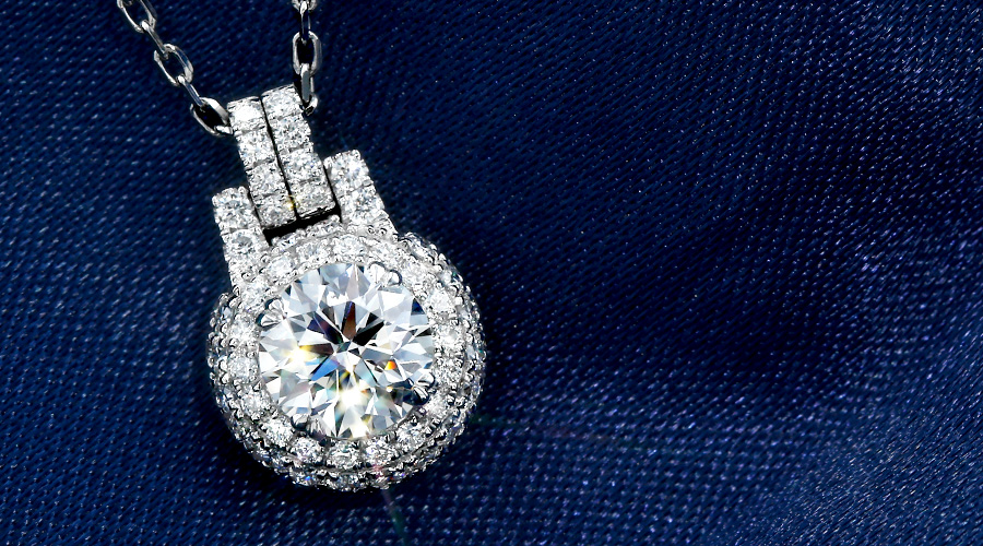 ダイヤモンド ネックレス 0.8ct D VS2 3EX H&C プラチナ 中央
