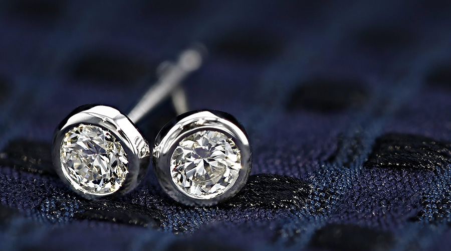 ダイヤモンド ピアス 0.5ct(Total) D~F VS2 3EX H&C プラチナ 中央 ダイヤモンド ピアス 0.5ct(Total) D~F VS2 3EX H&C プラチナ 中央