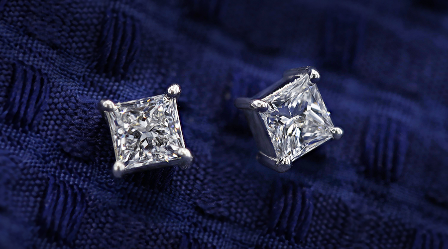 ダイヤモンド ピアス 1ct(Total) D VVS1～2 プリンセスカット