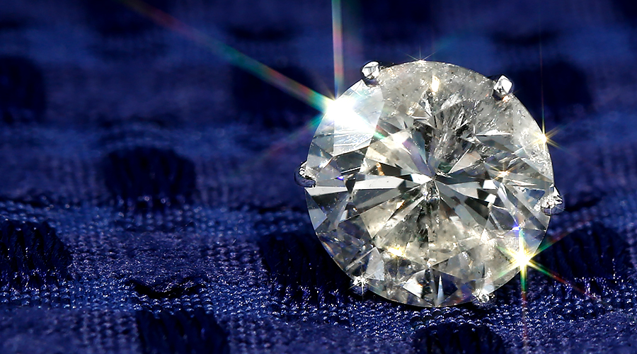 ダイヤモンド ピアス 片耳用 一粒 2.3ct I1 J VERY GOOD