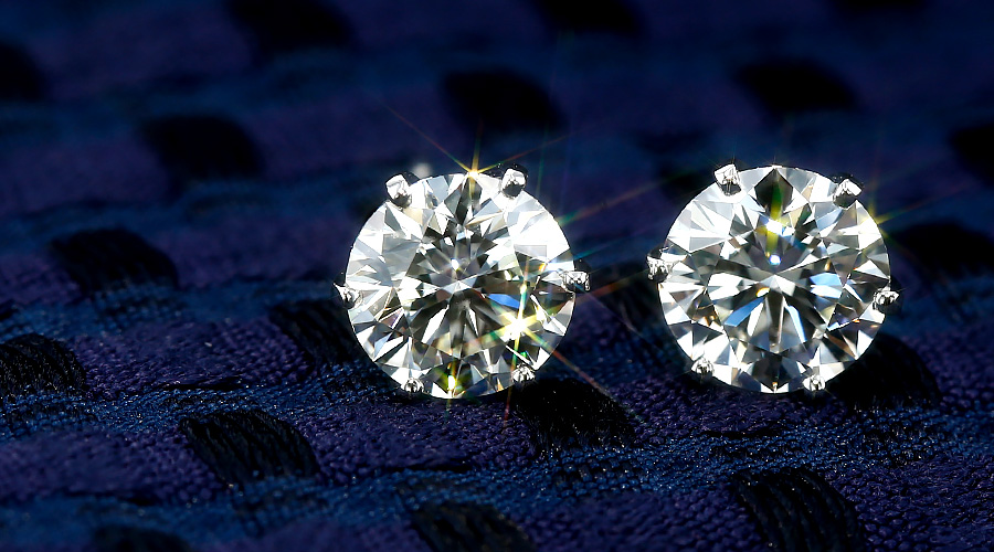 ダイヤモンド ピアス 一粒 2ct(Total) K VS2 3EX H&C プラチナ 中央