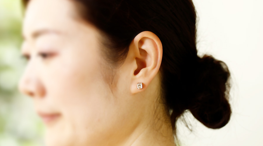 ダイヤモンド ピアス 一粒 2ct(Total) L～VERY LIGHT YELLOW VS1～SI2