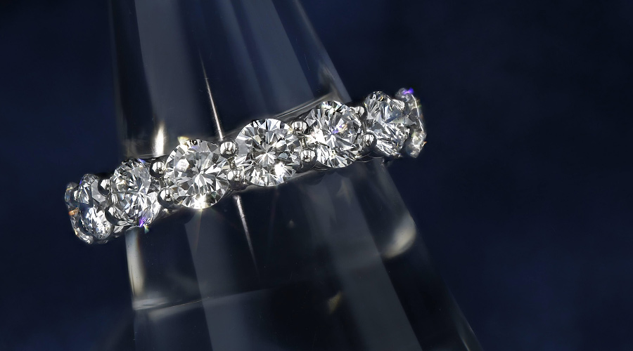ダイヤモンド フルエタニティリング 4.737ct(Total) / 15石 E～F