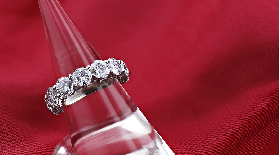 ダイヤモンド フルエタニティリング 7ct(Total)/13石 D～H VVS2