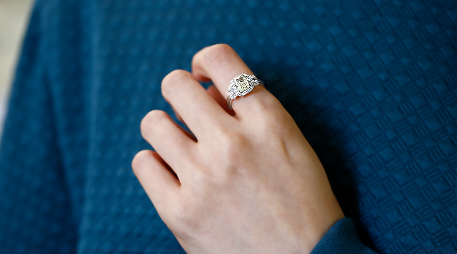 ダイヤモンド リング 2ct L VVS2 ラディアントカット プラチナ GIA