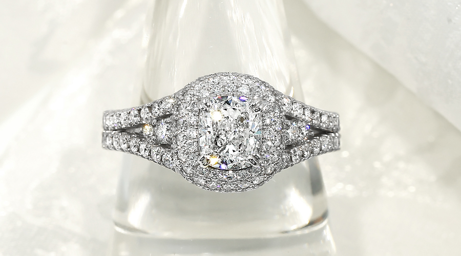 ダイヤモンド リング 1ct D IF クッション モディファイド