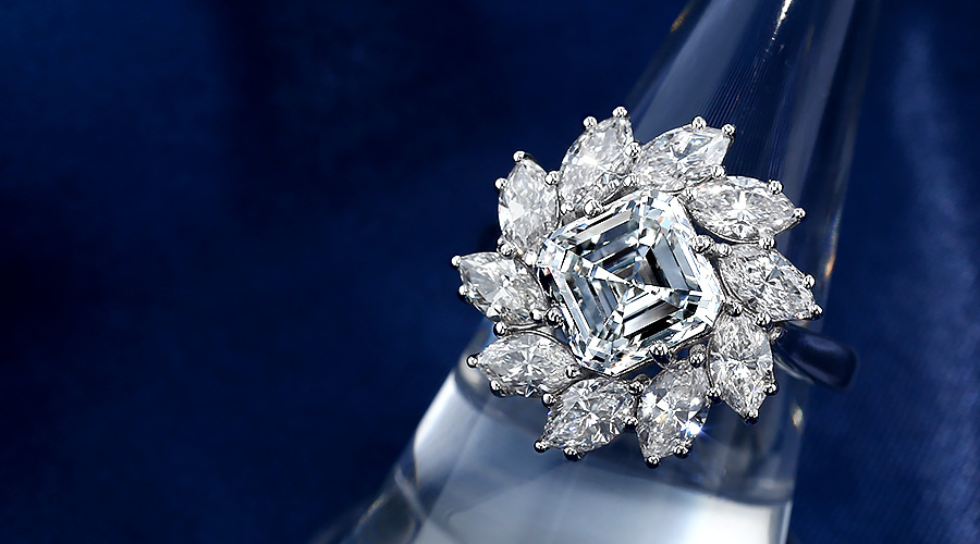 ダイヤモンド リング 3.2ct F IF スクエアエメラルドカット プラチナ