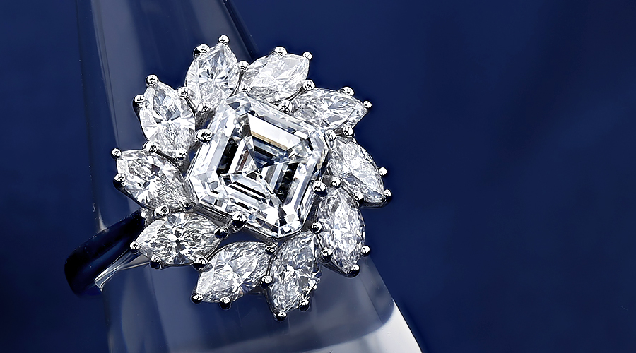 ダイヤモンド リング 3.2ct F IF スクエアエメラルドカット プラチナ