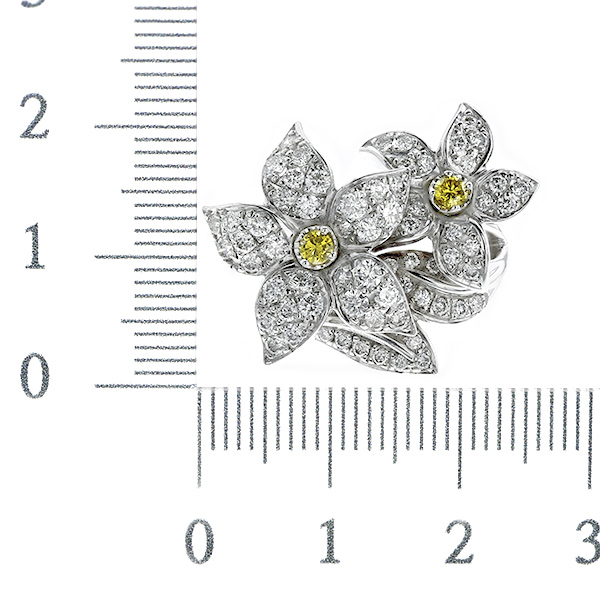 ダイヤモンド リング 0.138ct(Total) FANCY VIVID YELLOW VVS2