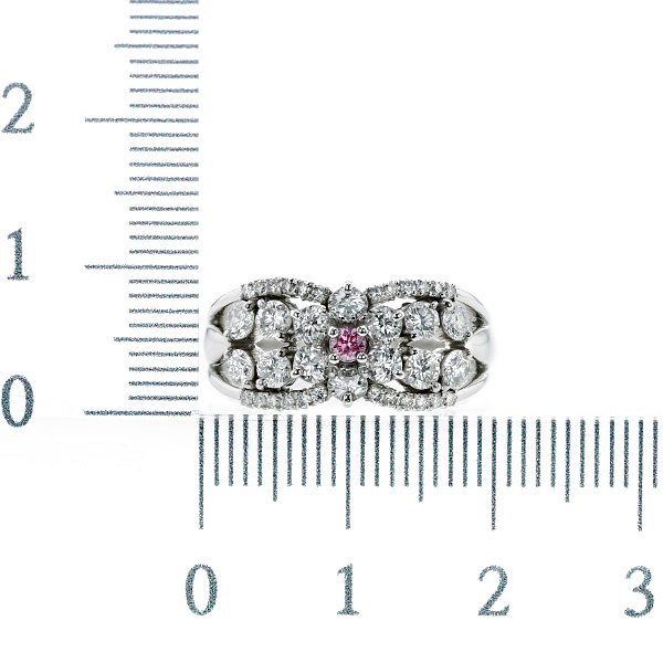 ピンクダイヤモンド リング 0.03～0.05ct VVS～SI-FANCY VIVID