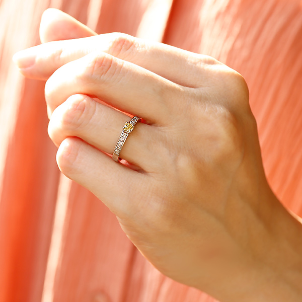 イエローダイヤモンド リング 0.2ct FANCY INTENSE YELLOW SI1