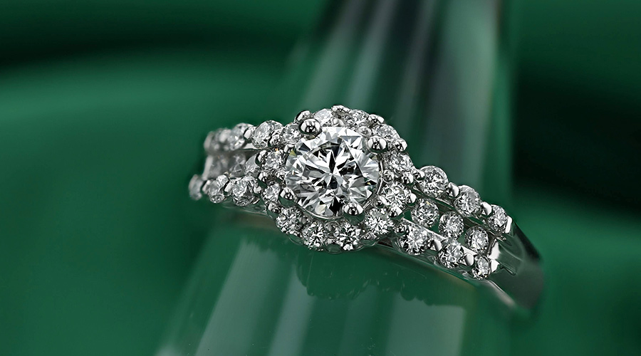 ダイヤモンド リング 0.5ct D SI1 3EX プラチナ 中央宝石研究所