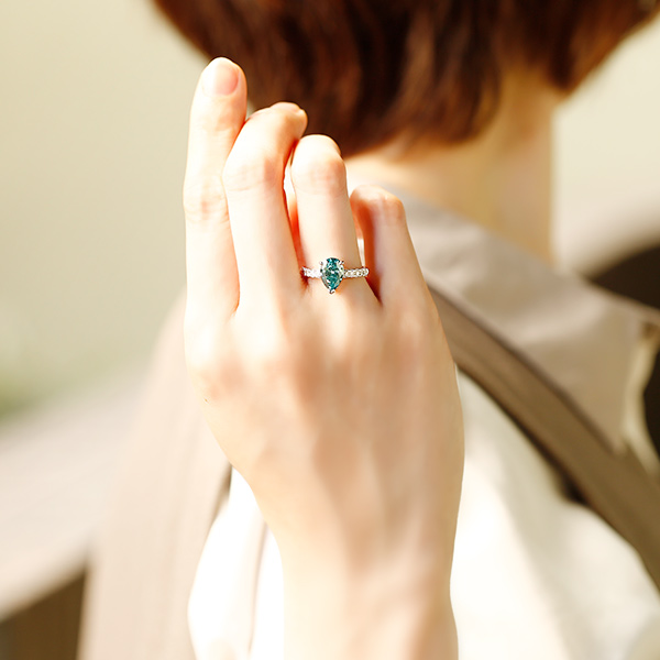 ブルーダイヤモンド リング 1.6ct FANCY DEEP GREEN BLUE VS2