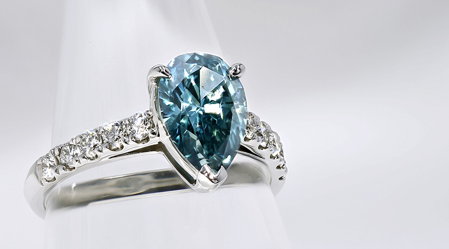 ブルーダイヤモンド リング 1.6ct FANCY DEEP GREEN BLUE VS2