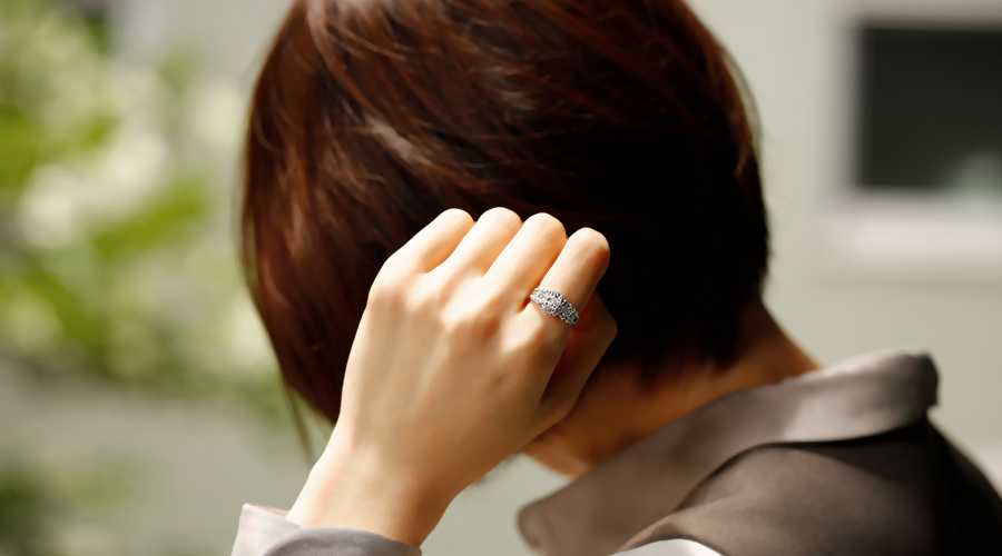 ダイヤモンド リング 0.70ct E～F VS1 クッション モディファイド