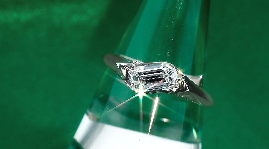 ダイヤモンド リング 1ct D SI1 フレームカット プラチナ GIA 鑑定書付