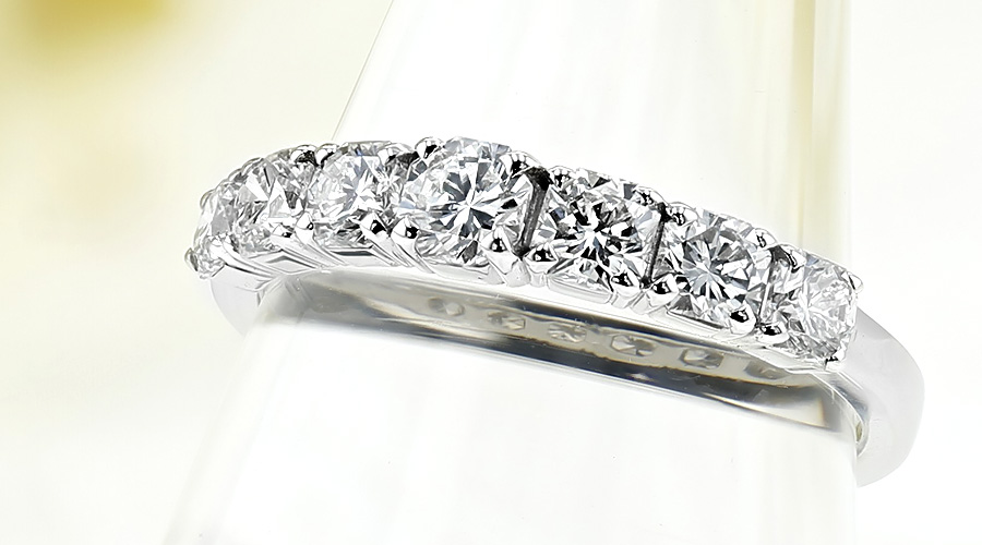 ダイヤモンド ハーフエタニティ リング 1.1ct(Total)/7石 D～G VVS1